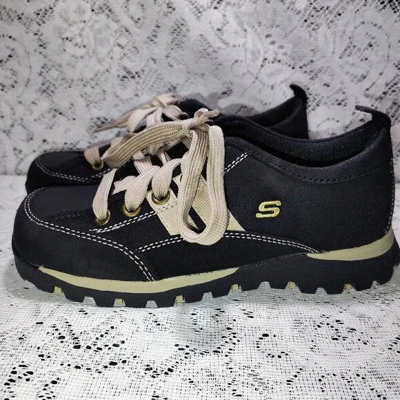 Skechers Women's 5.5 Casual Lace Up Sneakers Black Leather Beige - Picture 1 of 8